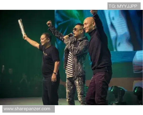 足球年会盛典群星齐聚共送祝福点亮辉煌新征程